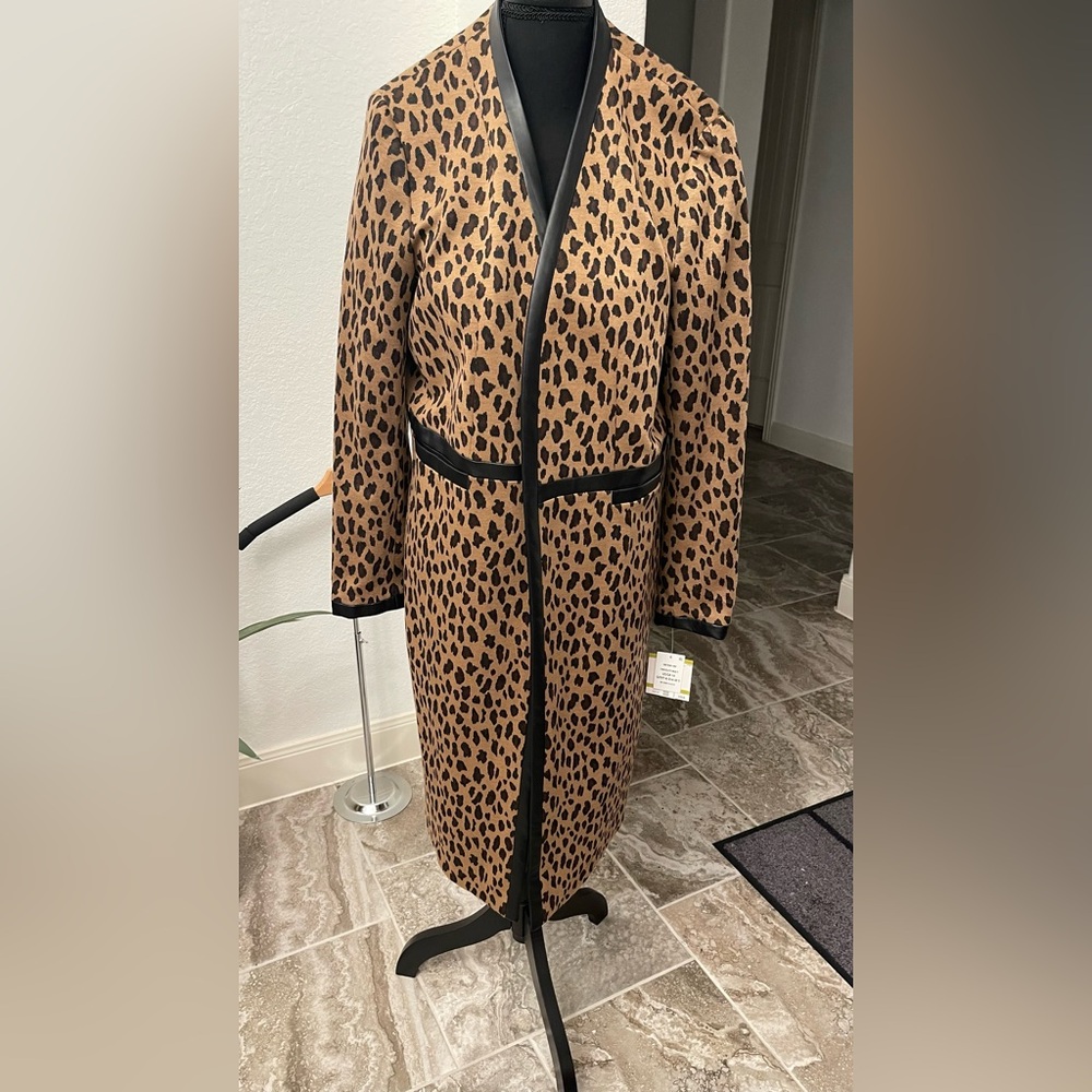 Kasper Animal Print Trench Coat with Black Accents